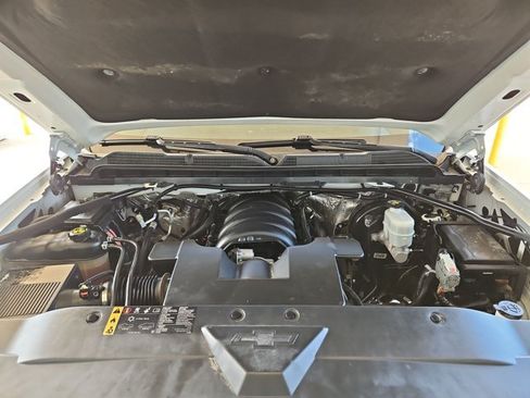 Used 2017 Chevrolet Silverado 1500 LTZ Z71 w/ LTZ Plus Package AWD/4WD image 24