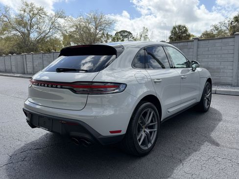 Certified 2025 Porsche Macan image 6