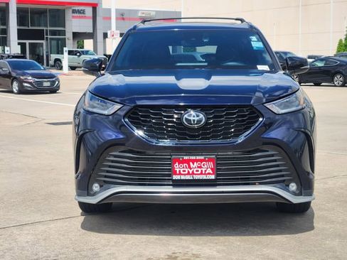 Certified 2024 Toyota Highlander XSE FWD image 2