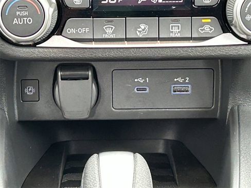 Used 2025 Nissan Versa SR w/ Trunk Package image 16