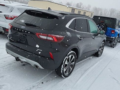 Used 2023 Ford Escape Platinum w/ Premium Technology Package AWD/4WD image 6