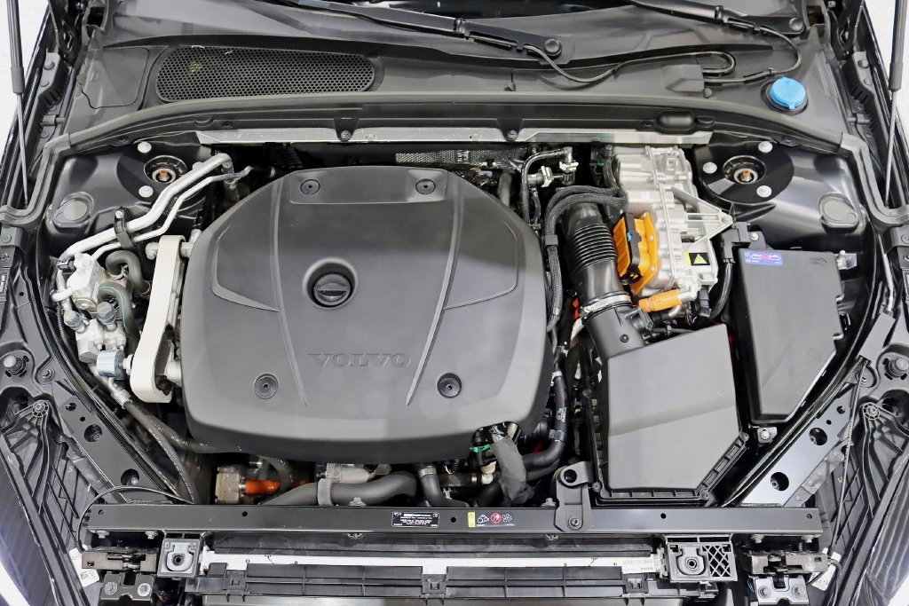 Used 2024 Volvo S60 T8 Ultimate w/ Climate Package AWD/4WD image 40