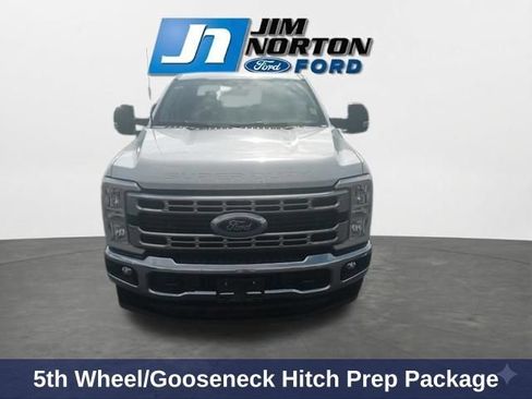 Used 2026 Ford F350 XLT AWD/4WD image 3