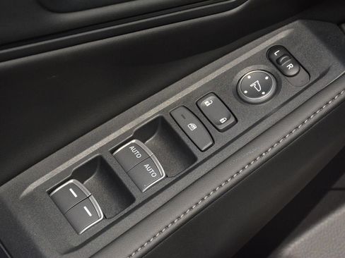 Used 2025 Honda Accord Sport image 10