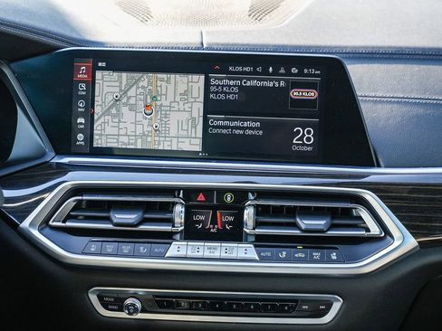 Used 2020 BMW X5 xDrive40i w/ Luxury Seating Package image 15