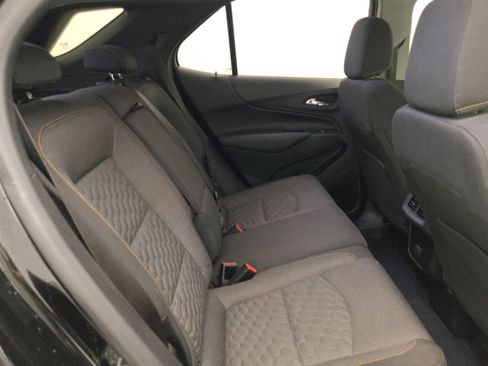 Used 2018 Chevrolet Equinox LT FWD image 19