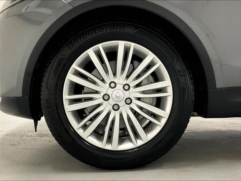Used 2019 Land Rover Discovery HSE AWD/4WD image 41