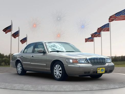 Used 2002 Mercury Grand Marquis GS RWD image 8