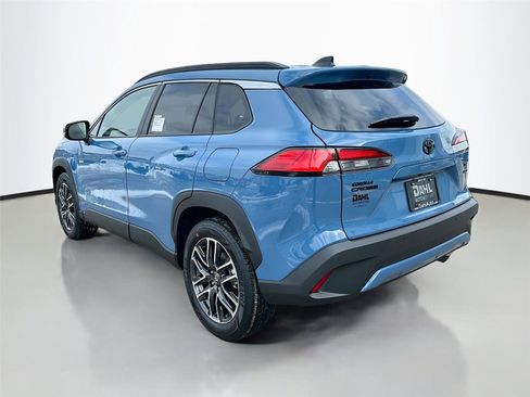 New 2026 Toyota Corolla Cross XLE image 5