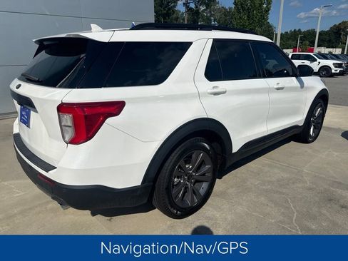 Certified 2024 Ford Explorer XLT w/ Equipment Group 202A RWD image 6