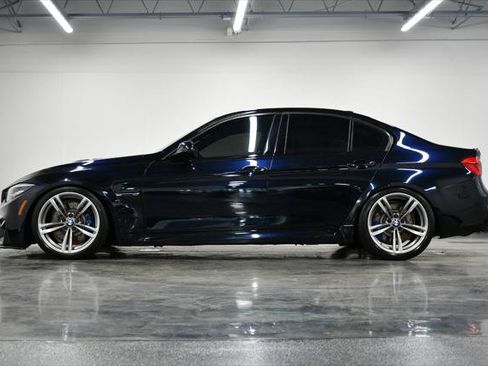 Used 2018 BMW M3 RWD image 5