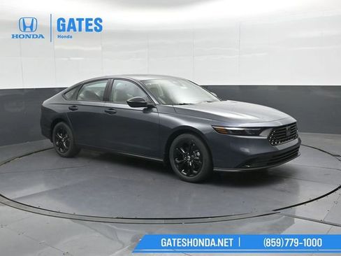 New 2025 Honda Accord SE image 4
