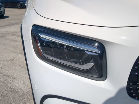 New 2024 Mercedes-Benz GLB 250 image 22