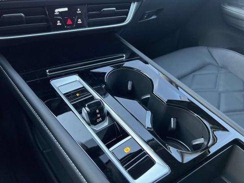 New 2026 Volkswagen Atlas SE FWD image 20