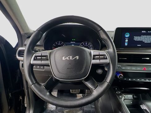 Certified 2022 Kia Telluride SX w/ SX Prestige Package image 11