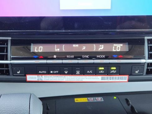 New 2026 Toyota Sienna XLE image 18