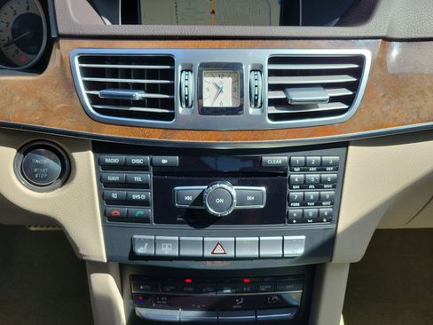 Used 2014 Mercedes-Benz E 350 Sedan image 36