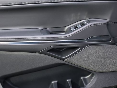New 2026 Lincoln Navigator Reserve AWD/4WD image 23