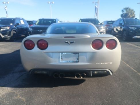 Used 2005 Chevrolet Corvette Coupe w/ Preferred Equipment Group image 4