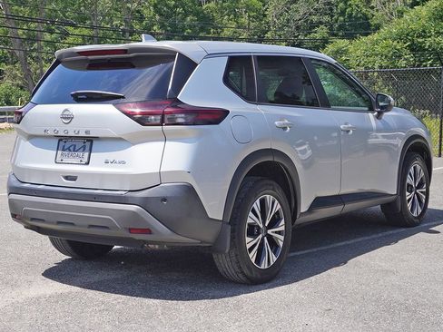Used 2022 Nissan Rogue SV AWD/4WD image 8