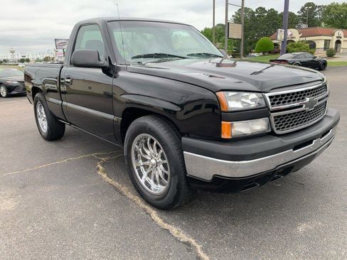 Used 2004 Chevrolet Silverado 1500 W/T image 4