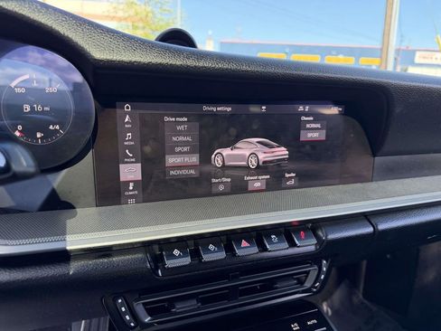 Used 2020 Porsche 911 Carrera S RWD image 23