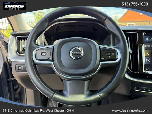 Used 2020 Volvo XC60 T5 Momentum w/ Protection Package Premier AWD/4WD image 38