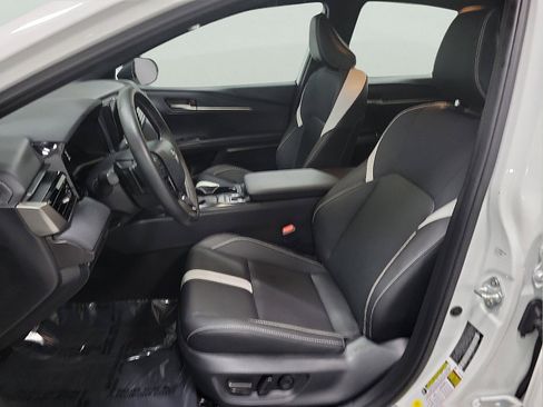 Certified 2025 Toyota Camry SE image 11