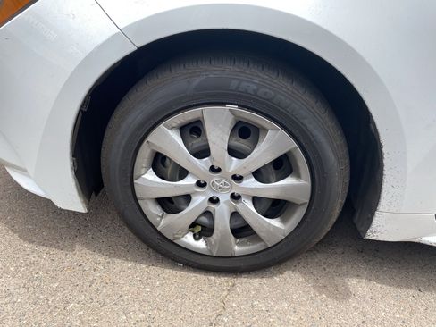 Used 2024 Toyota Corolla LE FWD image 6