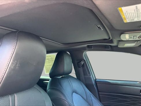 Used 2021 Toyota Avalon Limited w/ Advanced Safety Package FWD image 14
