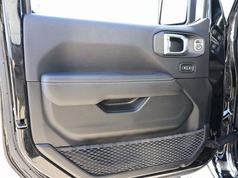 Used 2023 Jeep Wrangler Unlimited Sahara w/ Cold Weather Group image 20