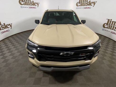 Certified 2023 Chevrolet Colorado Z71 w/ Z71 Convenience Package 2 image 3