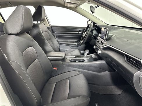 Used 2022 Nissan Altima 2.5 SV image 29