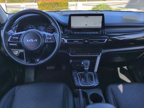 Certified 2022 Kia Seltos EX image 23