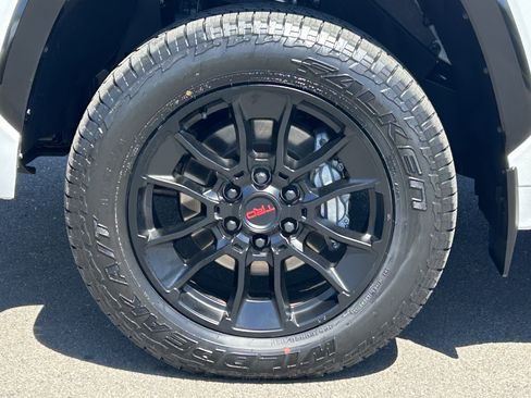 Used 2025 Toyota Tundra Platinum image 8