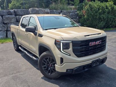 Used 2023 GMC Sierra 1500 Elevation