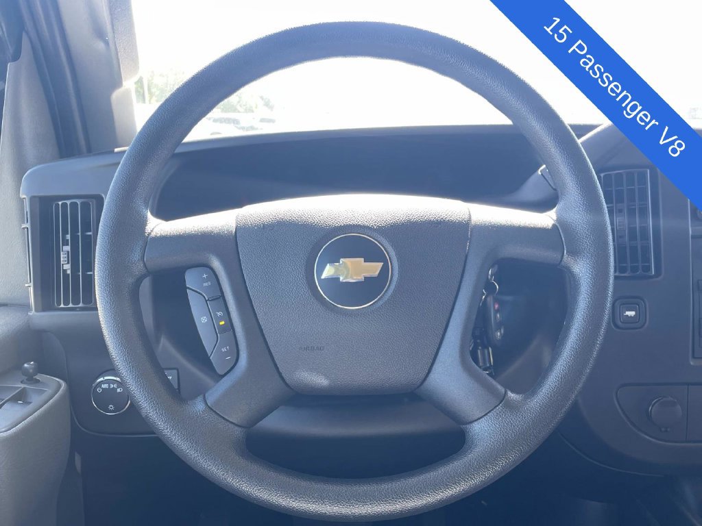Used 2025 Chevrolet Express 3500 LT w/ LT Preferred Equipment Group RWD image 24