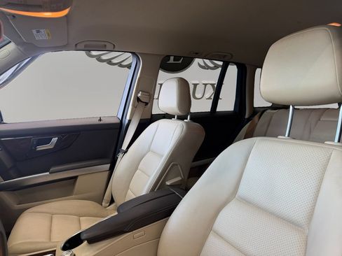 Used 2015 Mercedes-Benz GLK 350 2WD w/ Appearance Package image 9