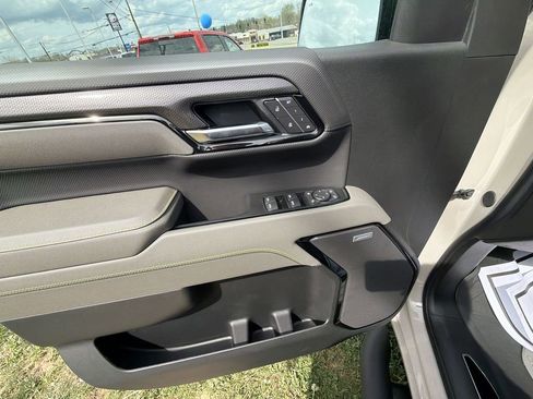 New 2026 Chevrolet Silverado 1500 ZR2 w/ LPO, Dark Essentials Package AWD/4WD image 19