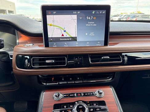 Used 2021 Lincoln Aviator Reserve w/ Equipment Group 202A AWD/4WD image 26