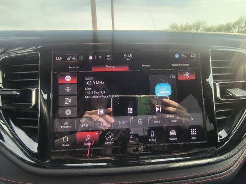 Used 2025 Dodge Durango GT AWD/4WD image 17