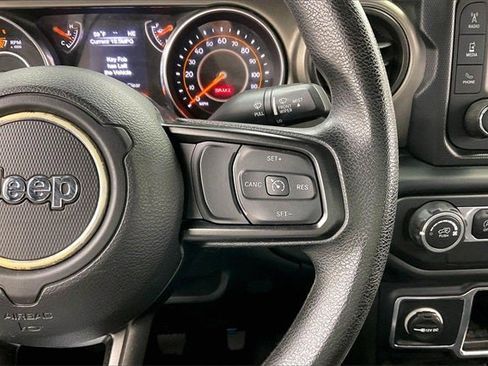 Used 2019 Jeep Wrangler Sport image 23