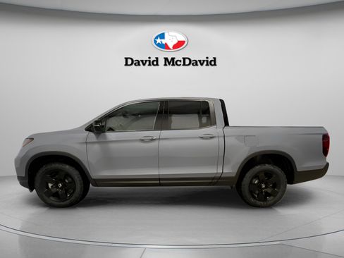 New 2026 Honda Ridgeline Black Edition image 2
