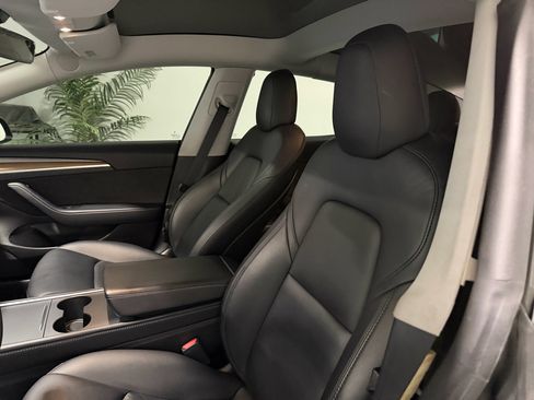 Used 2022 Tesla Model 3 Long Range image 11