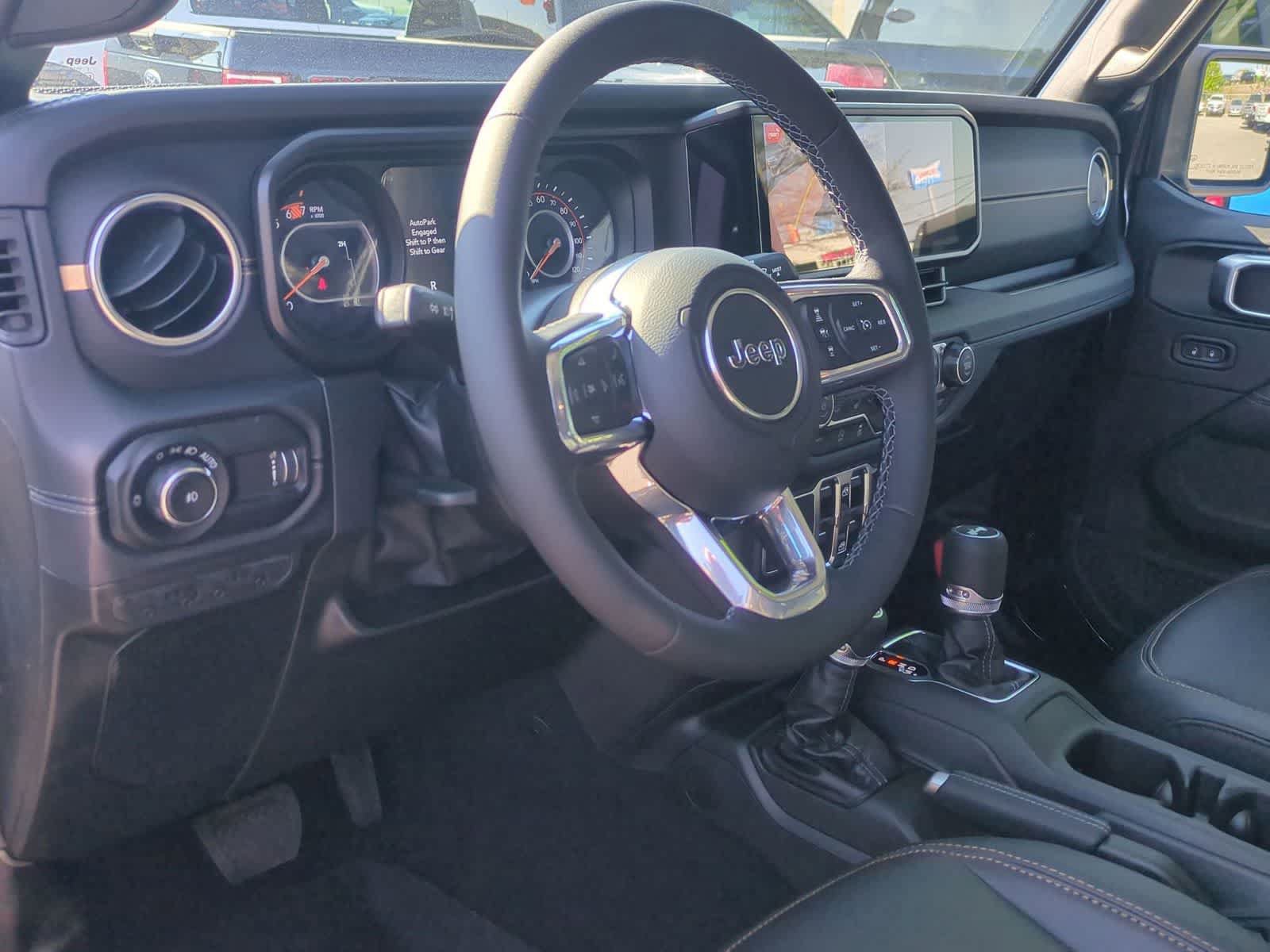 New 2026 Jeep Wrangler Unlimited Sahara AWD/4WD image 10