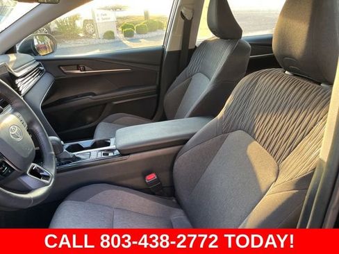 Used 2025 Toyota Camry LE w/ Convenience Package image 8