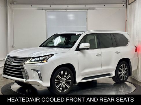 Used 2018 Lexus LX 570 4WD w/ Luxury Package image 3