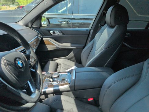 Used 2021 BMW X5 sDrive40i w/ Premium Package RWD image 5