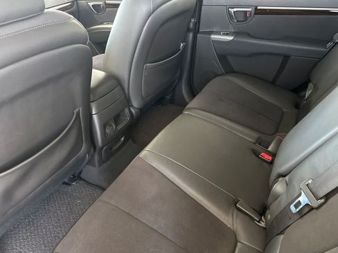 Used 2010 Hyundai Santa Fe SE AWD/4WD image 4