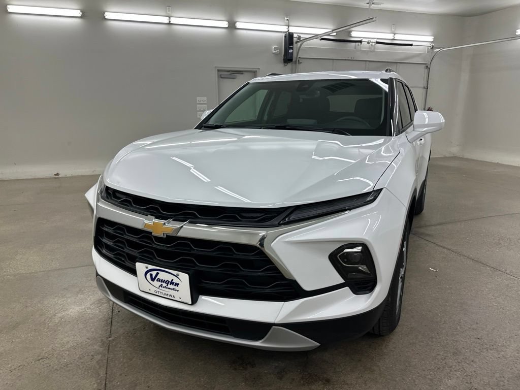 New 2026 Chevrolet Blazer LT w/ Convenience Package AWD/4WD image 4